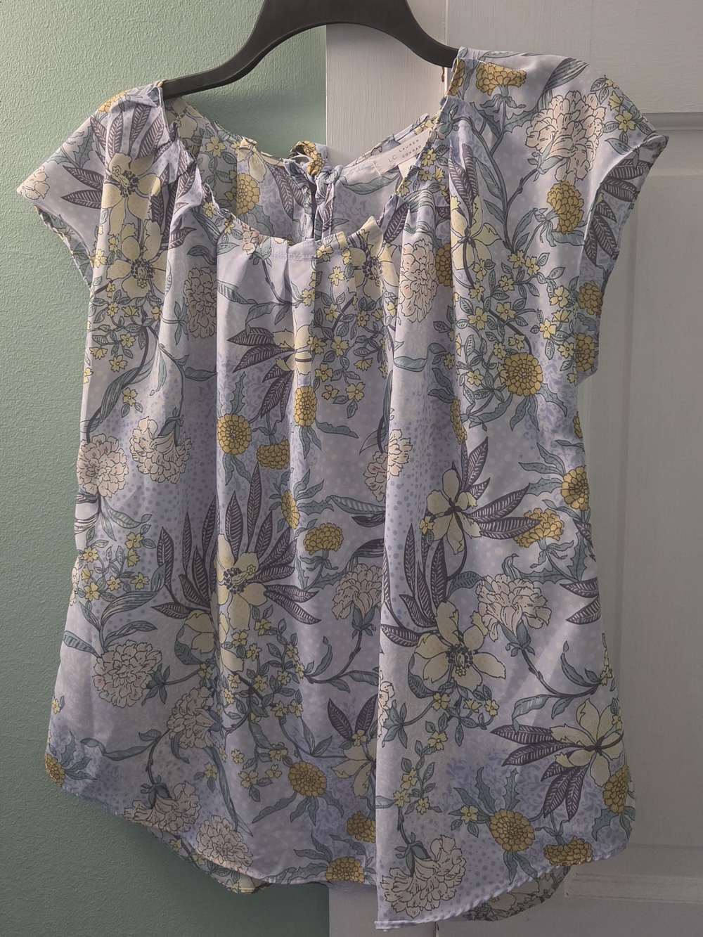 LC Lauren Conrad Light Blue Floral Cap-Sleeve Top with Yellow Accents